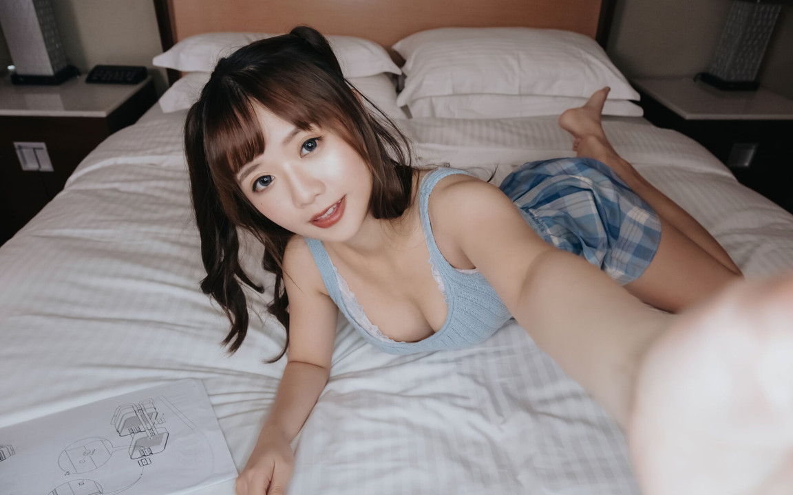 Upr-003-an Influencer Accidentally Streaming Her Private Sex and Suck Her Fan's Dick