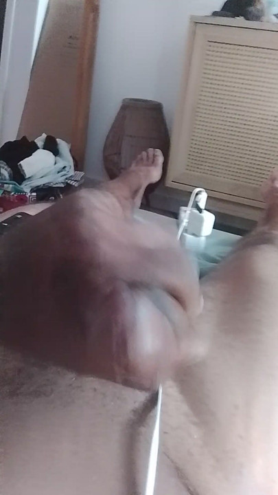 Jerking off to my spot