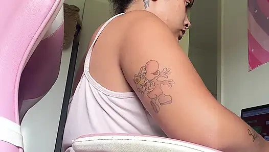 Home Office Workday Chubby Girl Natural Loud Farts Computer Desk Vibes