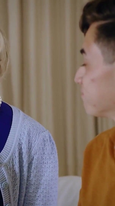 Mesmerizing Dee Williams adores fauxcest with her stepson | Clip 1