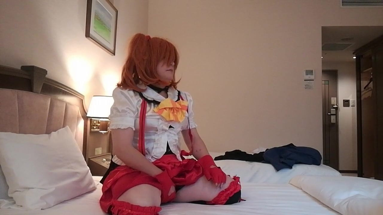 日本人クロスドレッサーhonoka08がコスプレでオナニー