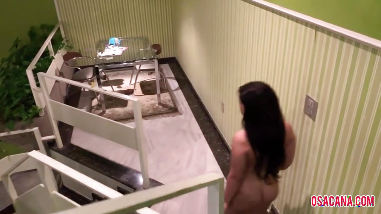 Djevojka preferira analni seks