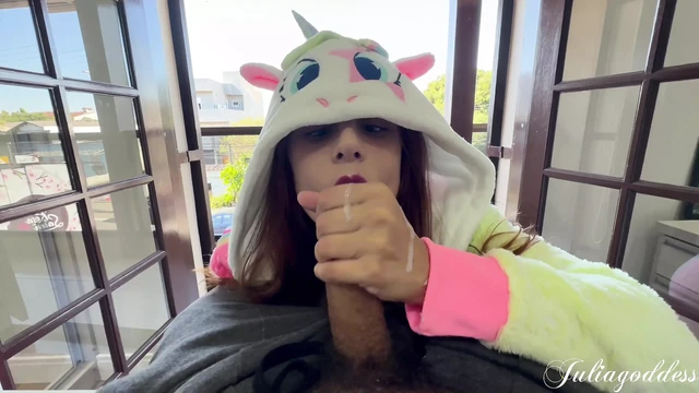 A hot unicorn gives a magical blowjob