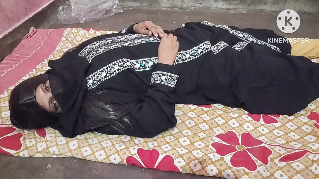 Indian desi village girl tight pussy outdoor xxx video , desi village hot girl sex