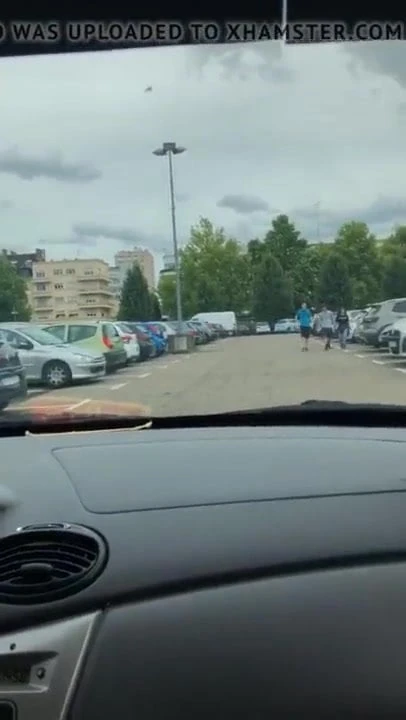 dans ma voiture