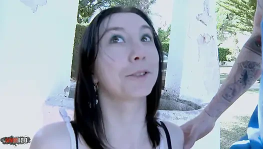 Lily francesca kevin White fickt im freien mit Lily francesca, einer jungen französischen studentin