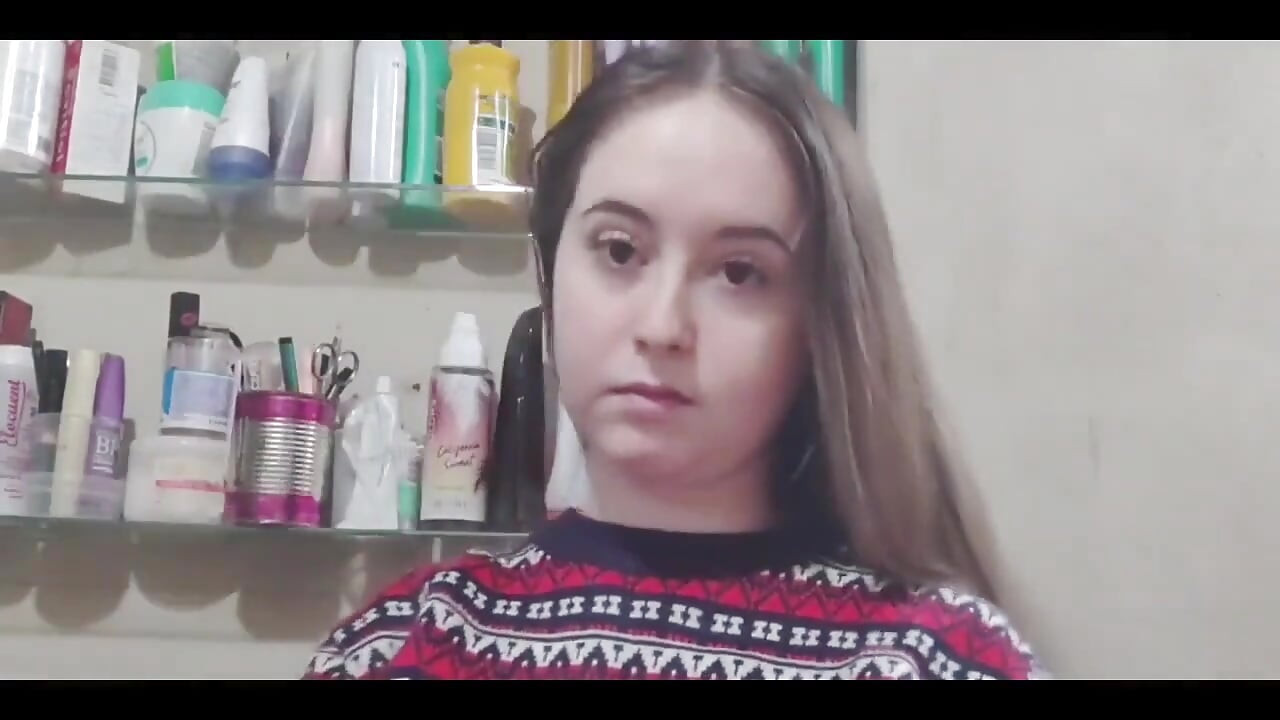 تمشيط شعري وفك تشابك شعري