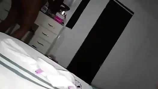 Hamile kalıncaya kadar Brooklyn'den bir esmerle sikişiyor