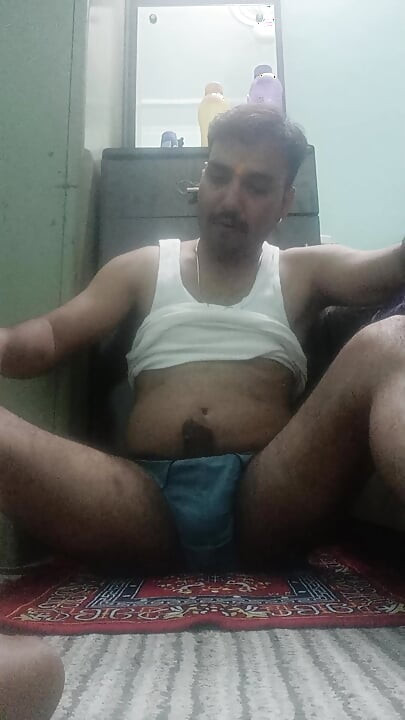 Indian desi police officer get sucked and shower with neighbour and army officer
