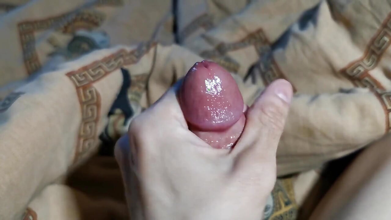 Very Powerful Arousal and Moaning Masturbation Close-up!