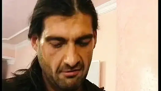 «За немецкими дверями» тщательно трахается — полный фильм