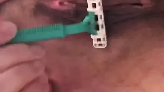 Woman Shaving Her Hairy Vagina
