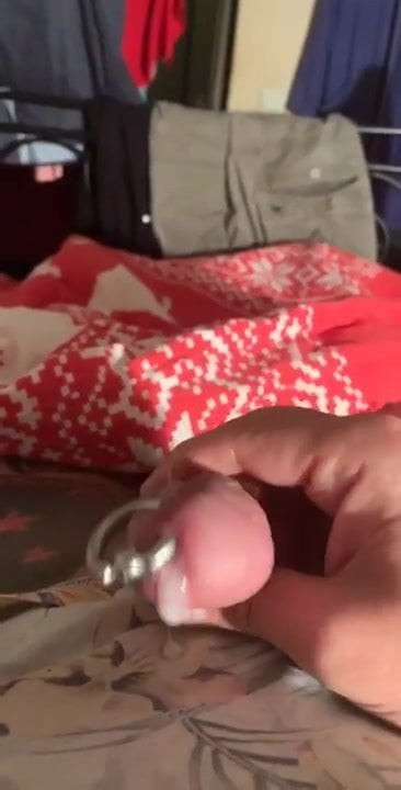 Wanking on the bed and cum