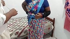 Tamil tante verleidde een man en had harde schreeuwende seks