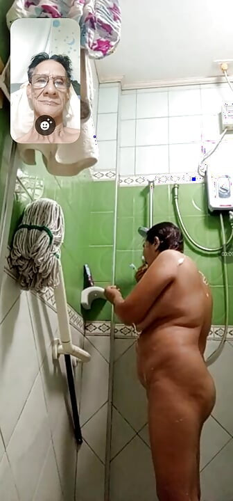 Just watching assy taking a bath in the morning