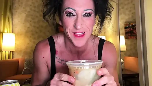 Gulp Thanksgiving: Goddess Kandy Feasts & Swallow You Down Her Throat