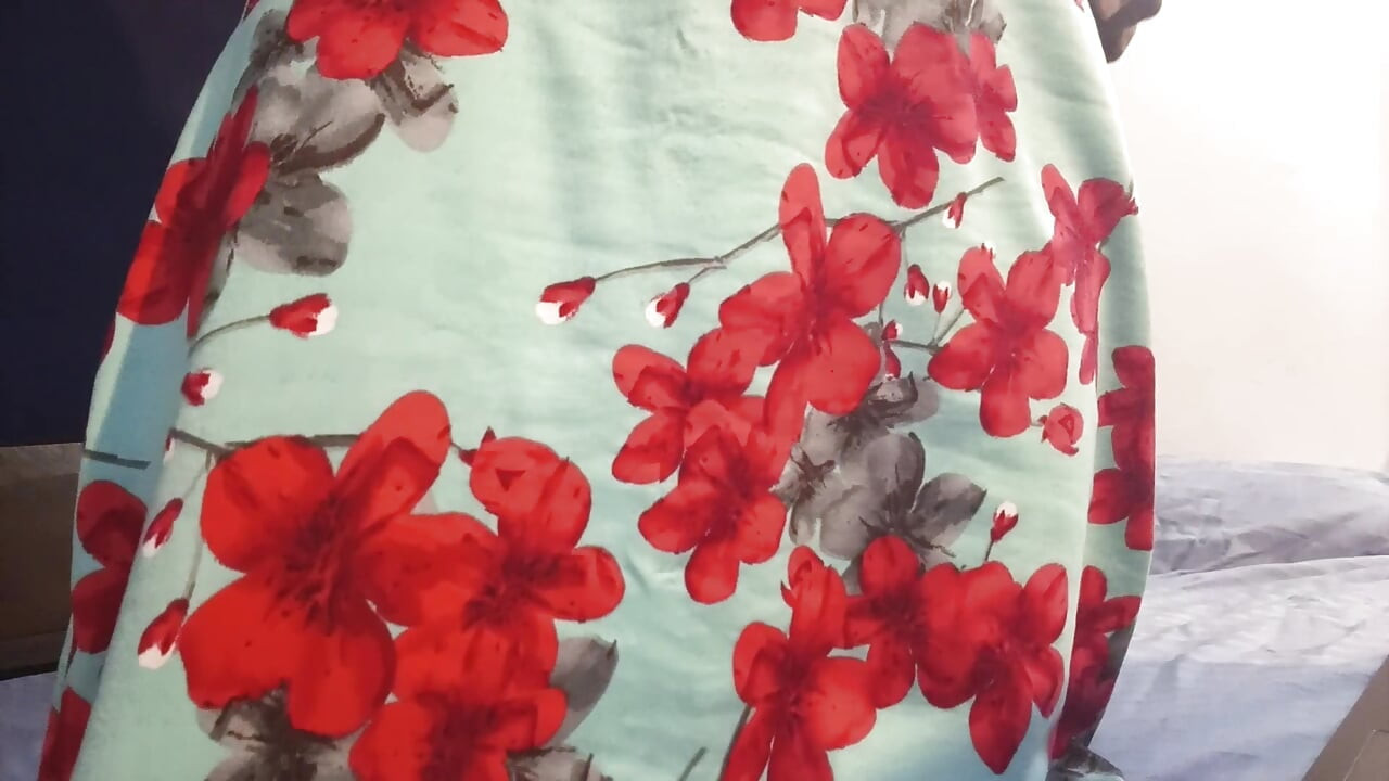 Zrobiłem się napalony po waching sex wideo.