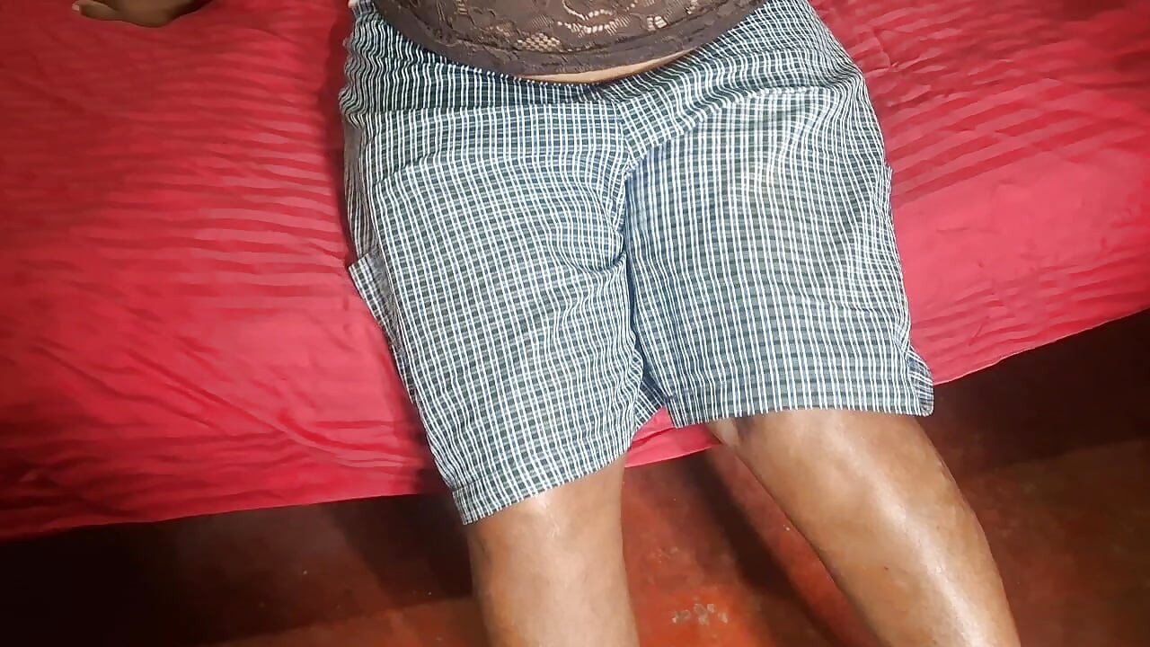 Señora de la limpieza cachonda señora dormitorio tan sexy