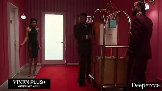 Lebih. Hazel heart si tamu yang doyan selingkuh dientot habis-habisan sama staf yang patuh