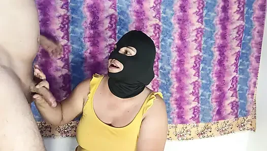 Desi deep throat blowjobs with ice sucking