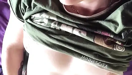 Fetlife'dan 28. 390 lbs curvyteenqueen hakkında fanteziler kuruyorken patlayıcı fışkırtmalı orgazm