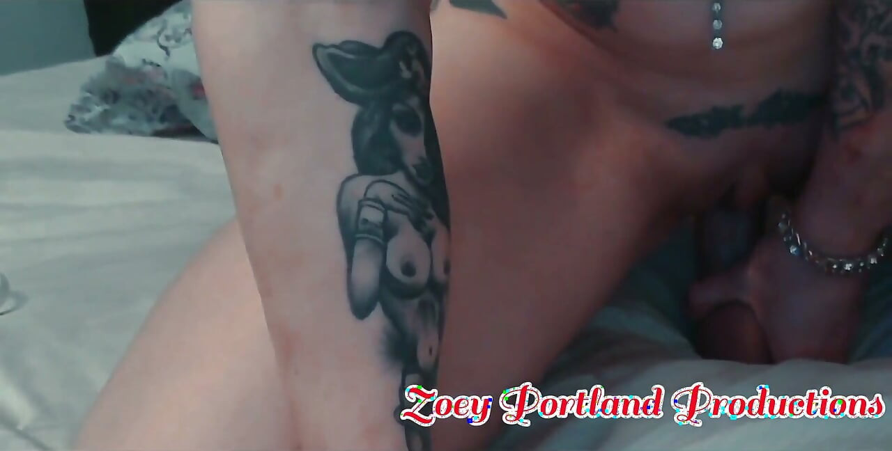 Zoey Portland předvádí kundičku