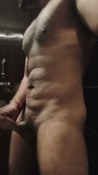 Horny hunk masterbating