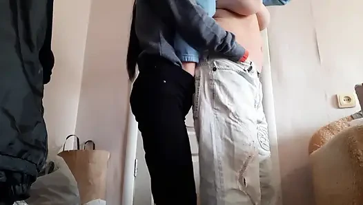 Aku dan pacarku bersembunyi dari semua orang bahwa kita adalah lesbian