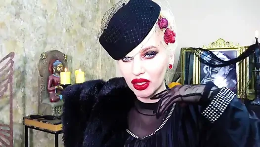 Женское доминирование Made2Kiss