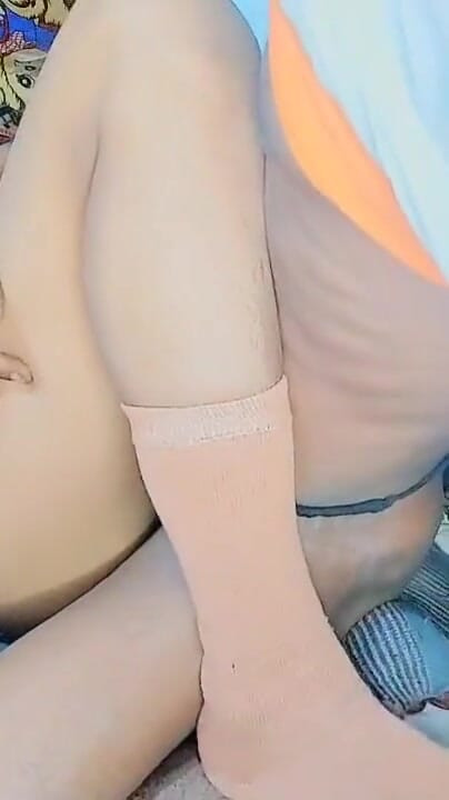 Bhabhi lifted her saree and started getting fucked in doggy style, it was fun in the cold | Clip 2