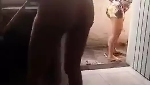 Nu au sol
