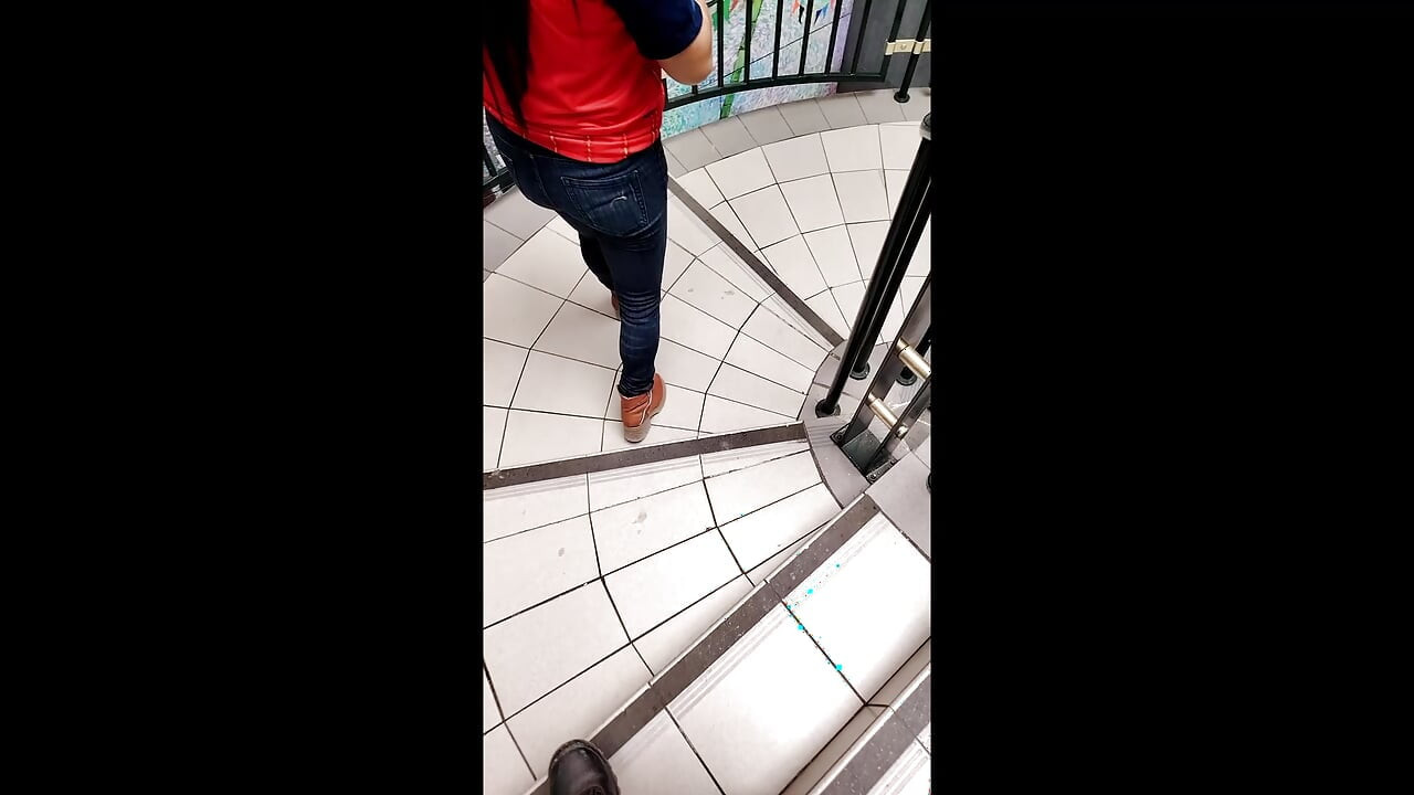 MY NEW ADVENTURE AT THE MALL. I MET A BEAUTIFUL, HOT, AND FRIENDLY LADY