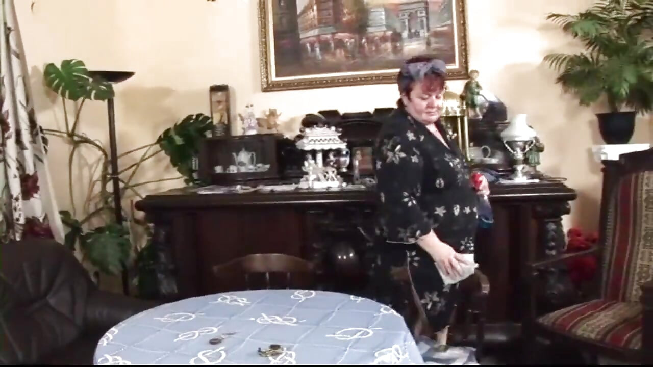 लाल बालों वाली मोटी चोदने लायक मम्मी की चुदाई