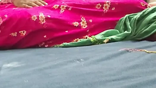 Bustybanuu lagi asik sama suaminya