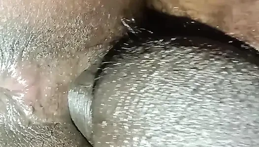 Üvey kayınbiraderi geceleri onunla buluşması için üvey erkek kardeşini aradı