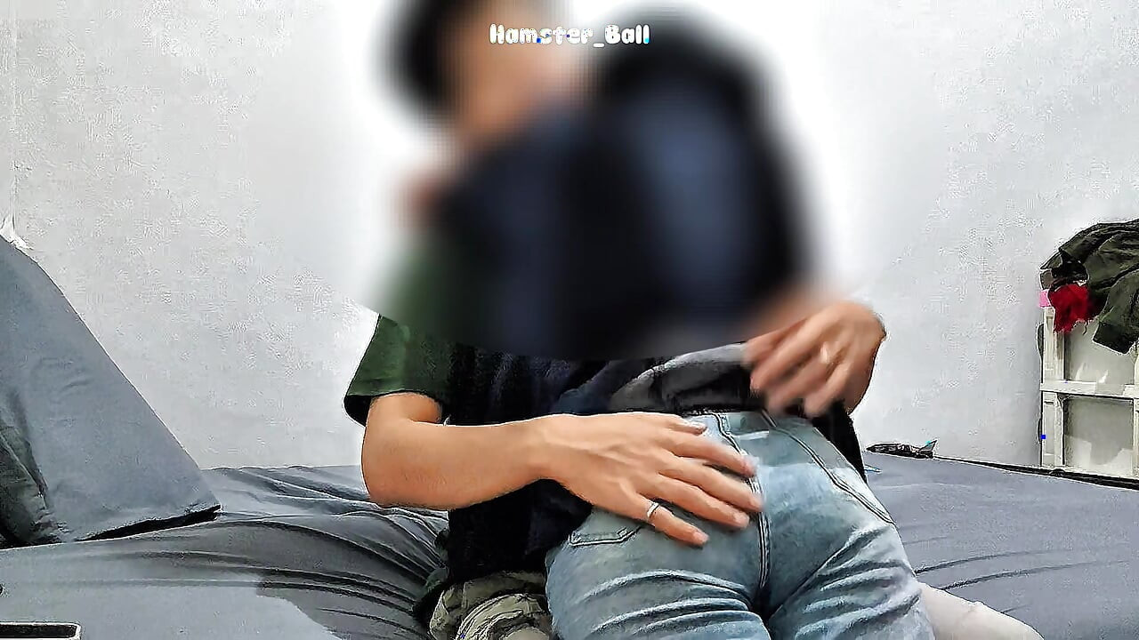 Amateur! A Malay Virgin Masturbates in a Hotel, She's My Student