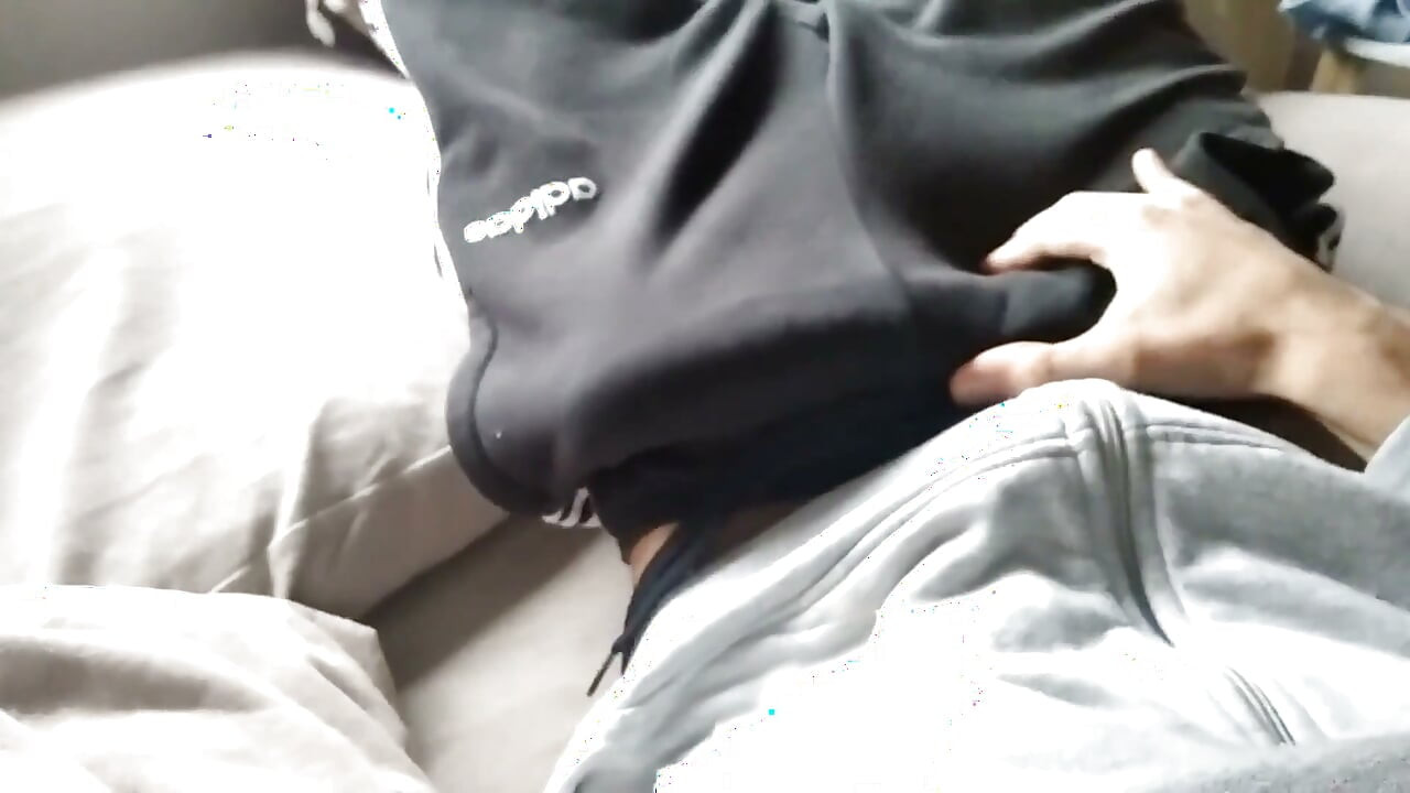 I Came Back From the Gym, Sweaty, Wet and Horny From Seeing My Classmatesi Dedicate This Cumshot to You Friends