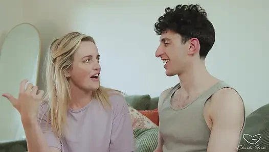 Интервью: Каникулы с участием Чарли Форд, Ник Штрихс