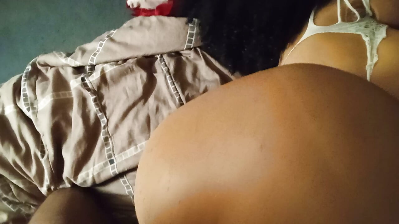Big-Titty Pawg Bitch...Fucked Sidewayz!!