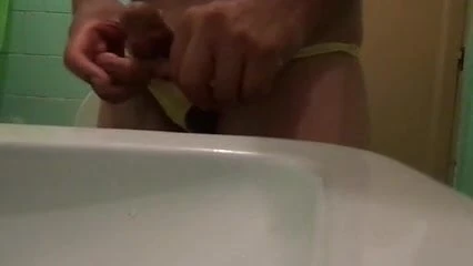 calzon amarillo de mi vecinita