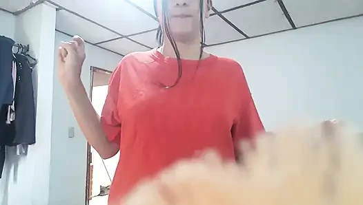 Yuli masturbiert, ficken in der Öffentlichkeit, ich mag 24 Stunden am tag ficken