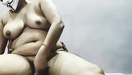Desi bhabhi apne suatele bhai ke sath chudai karte pakdi gyi