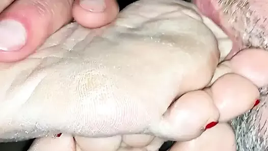 BBW Wife Loves Her Dirty Feet Cleaned And Cum Sucked Off