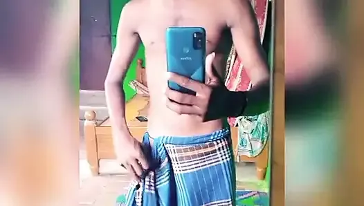 tamil boy blc cock in lungi