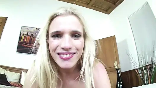 Linda Babe, Omar Galanti'nin Büyük Penisiyle Oynamak İstiyor