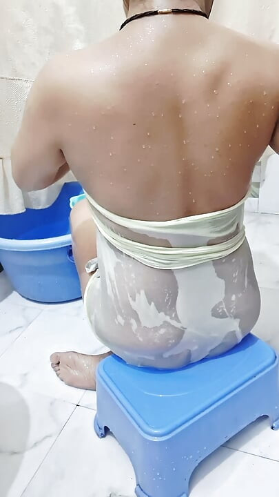 Indian sister-in-law's naked bathing video
