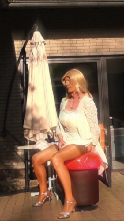 Cumshot in the evening sun | Clip 1