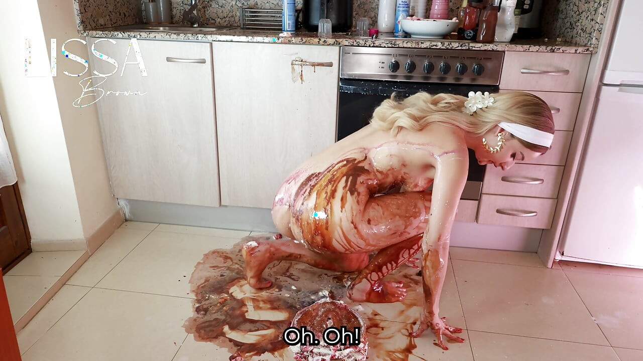 Sweet Wam Making a Messy Cake by Sexy Sticky Redhead Chef Lissa Brown