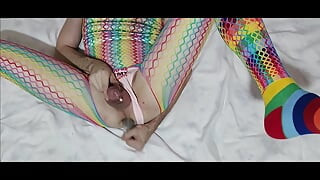 Iranian femboy fuck his gape ass with huge bottle