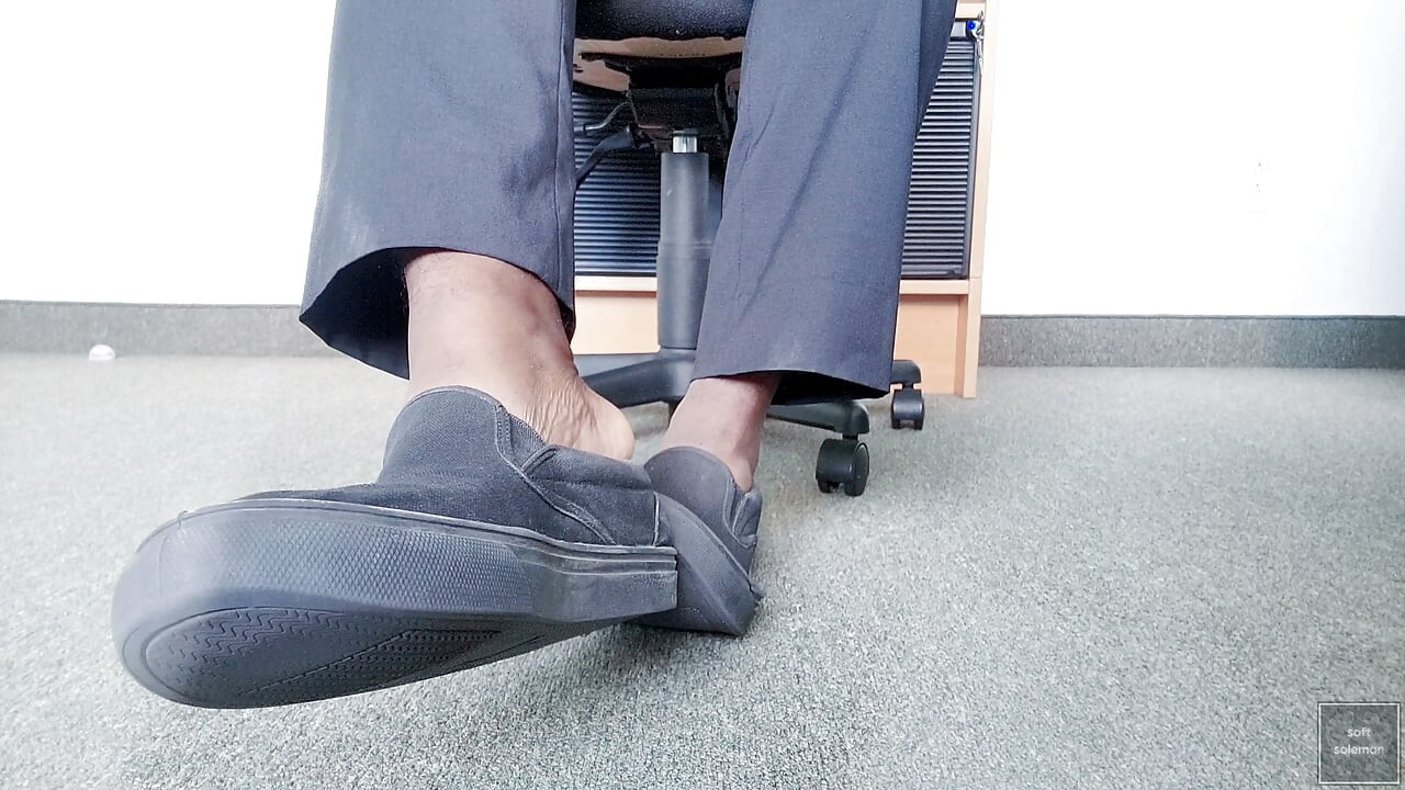 I remove my odorous shoes (3) (2026)